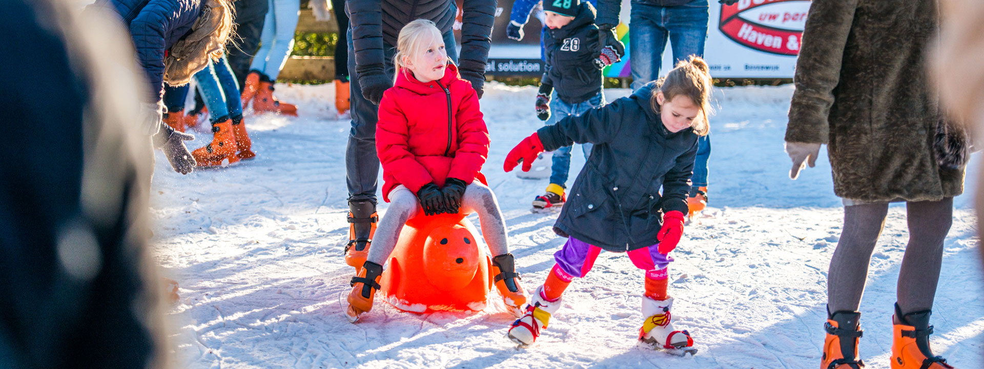 Schaatsen tijdens Winter Village Amstelveen 30 november 2024 t/m 5 januari 2025